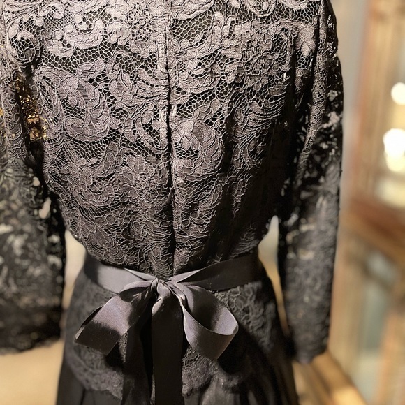 ADRIENNE PAPELL formal long black taffeta/ lace gown w/tulle skirt under dress - Picture 8 of 13